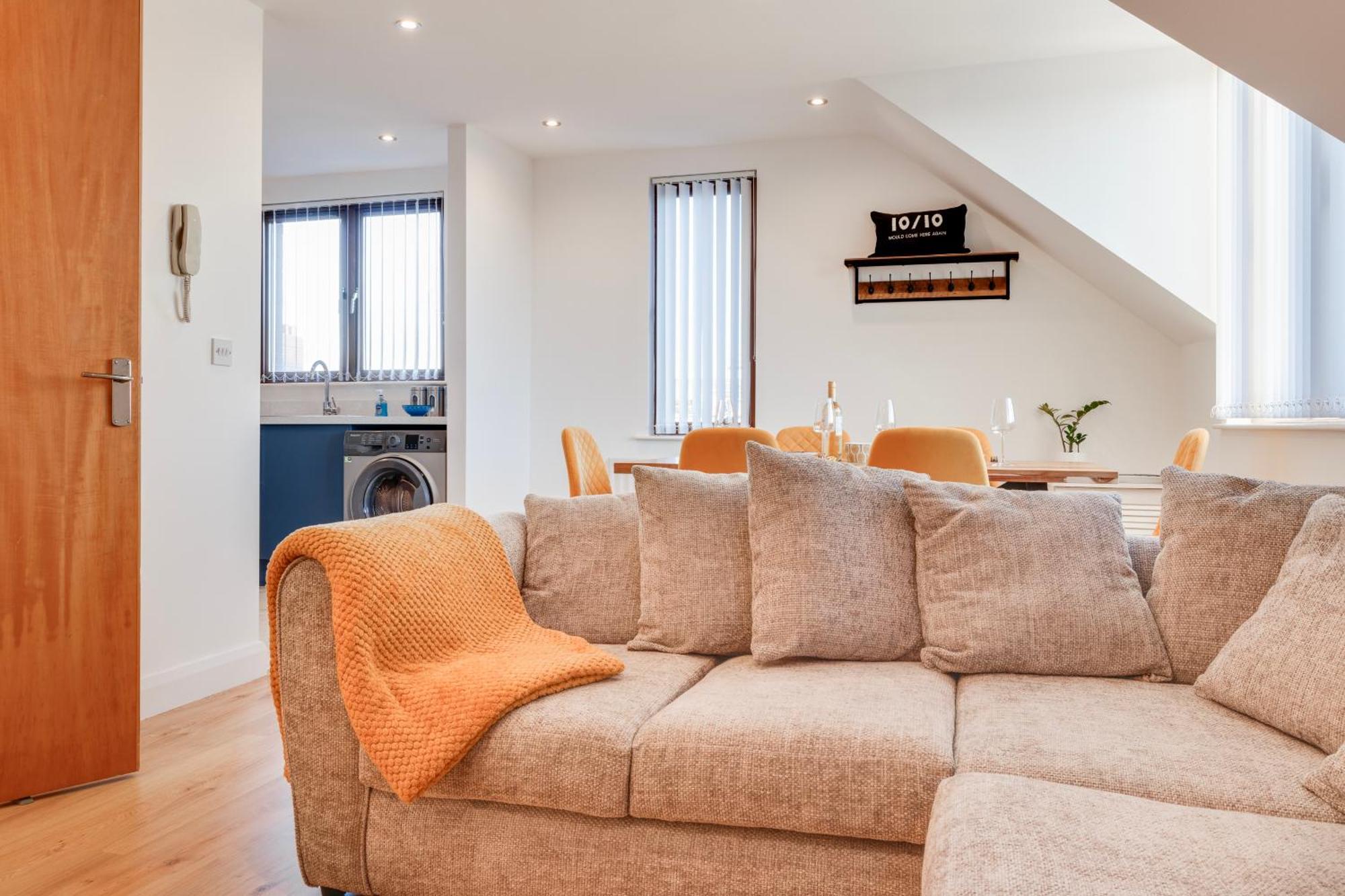 Cherryville Street Apartment Белфаст Екстериор снимка