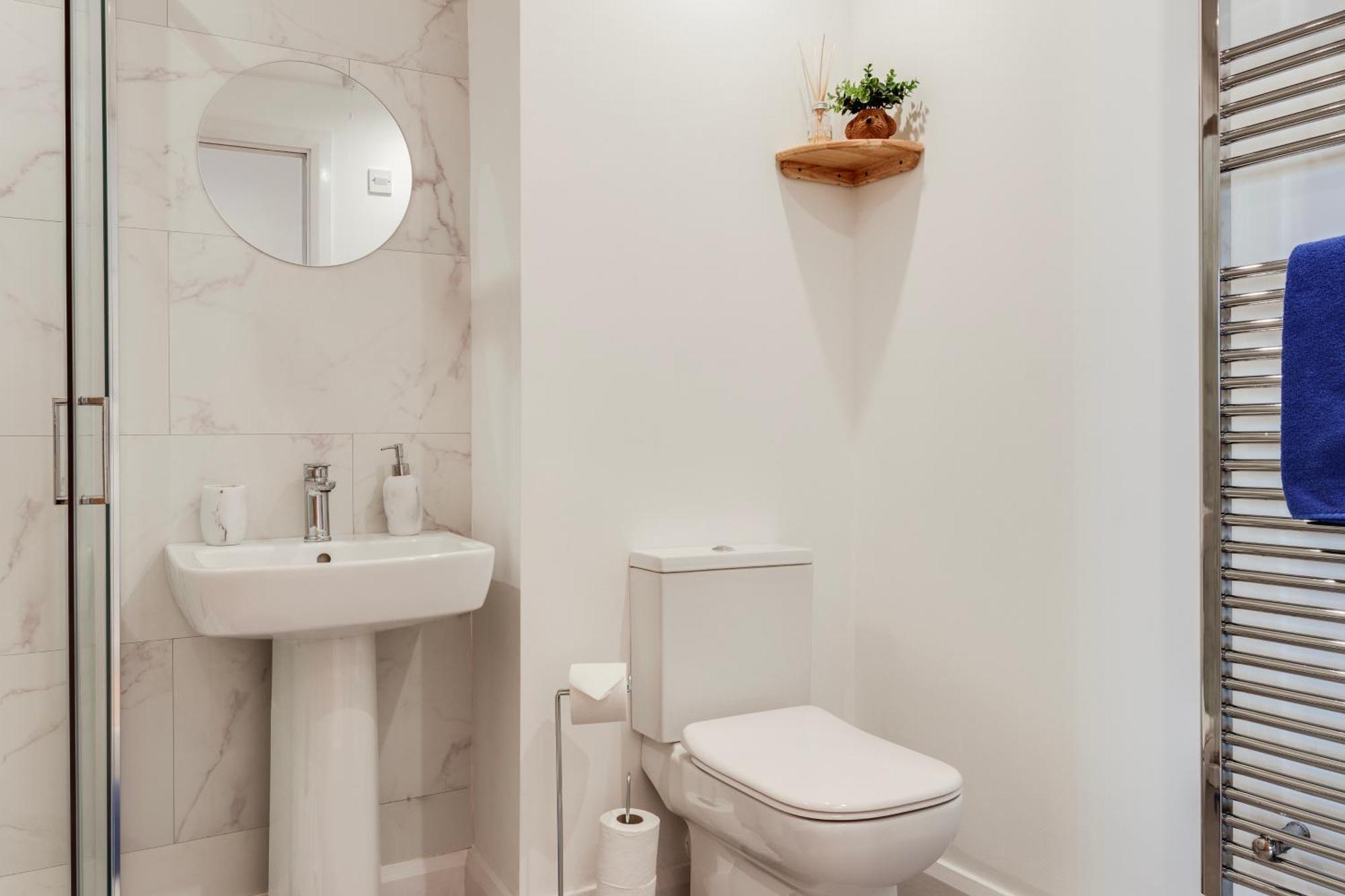 Cherryville Street Apartment Белфаст Екстериор снимка