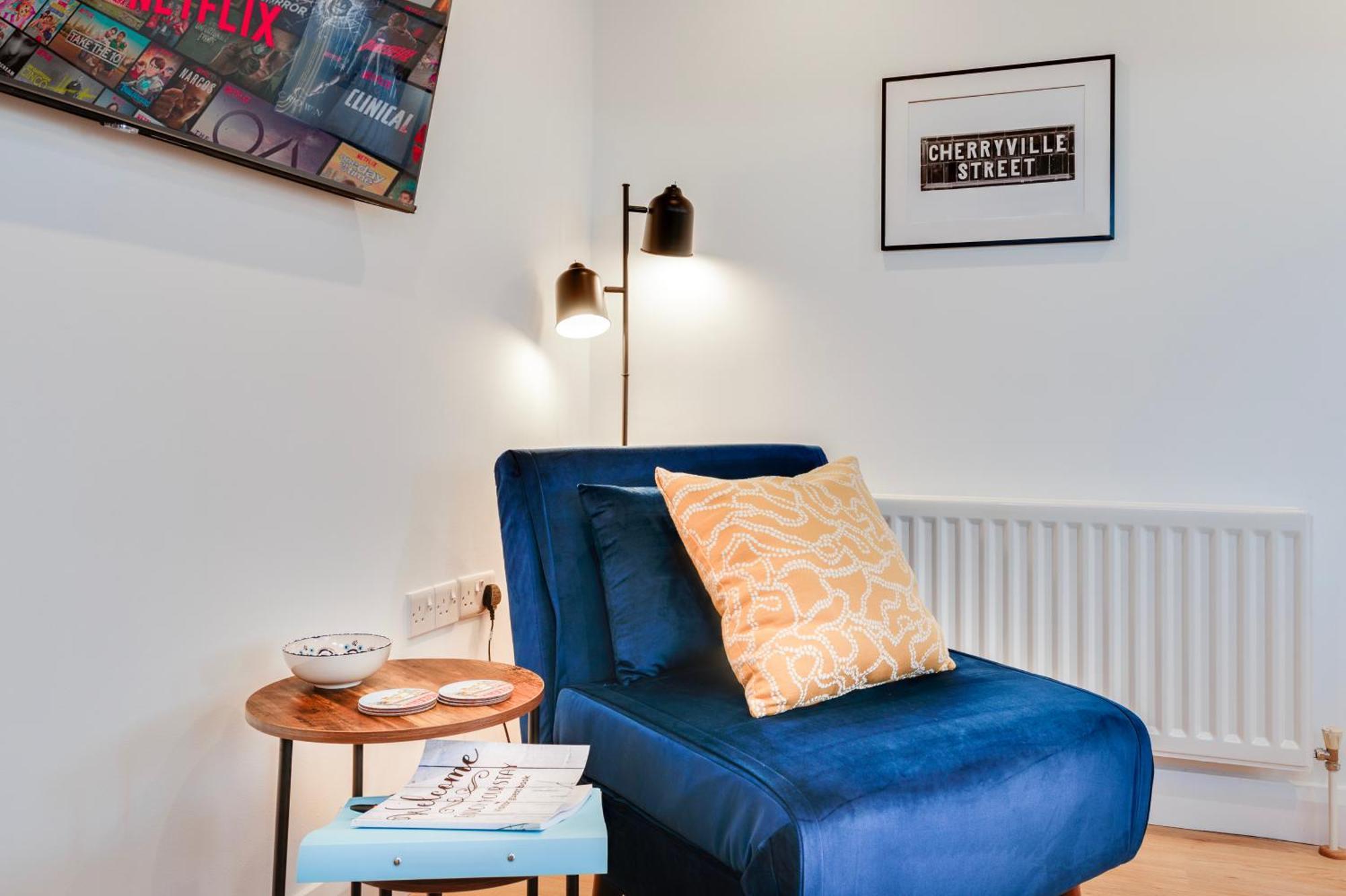 Cherryville Street Apartment Белфаст Екстериор снимка